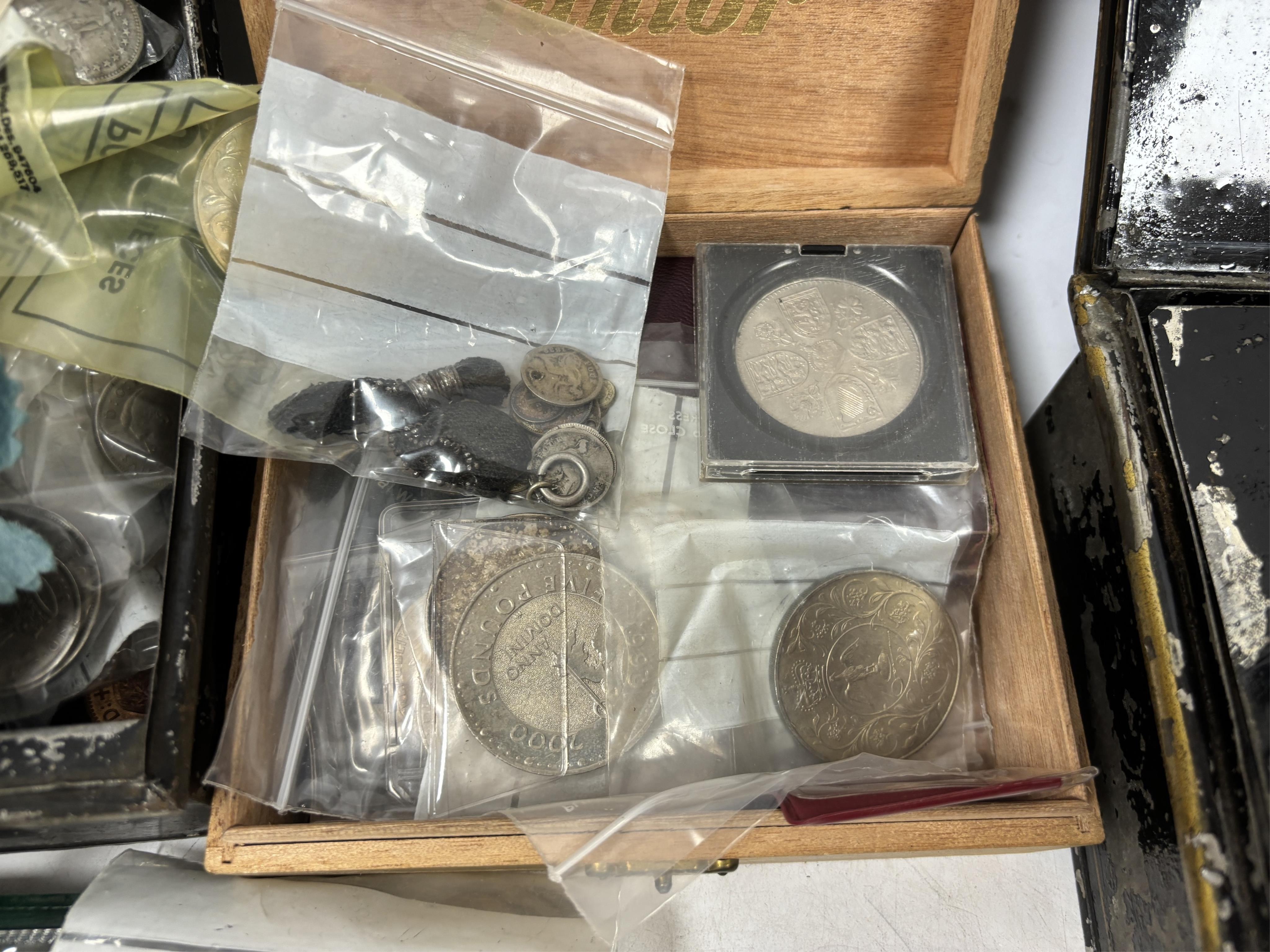 Mostly British coins, 19th/20th century to include two Victoria double florins 1889, good VF, two Victoria crowns 1889 and 1892, Florins to pennies etc.